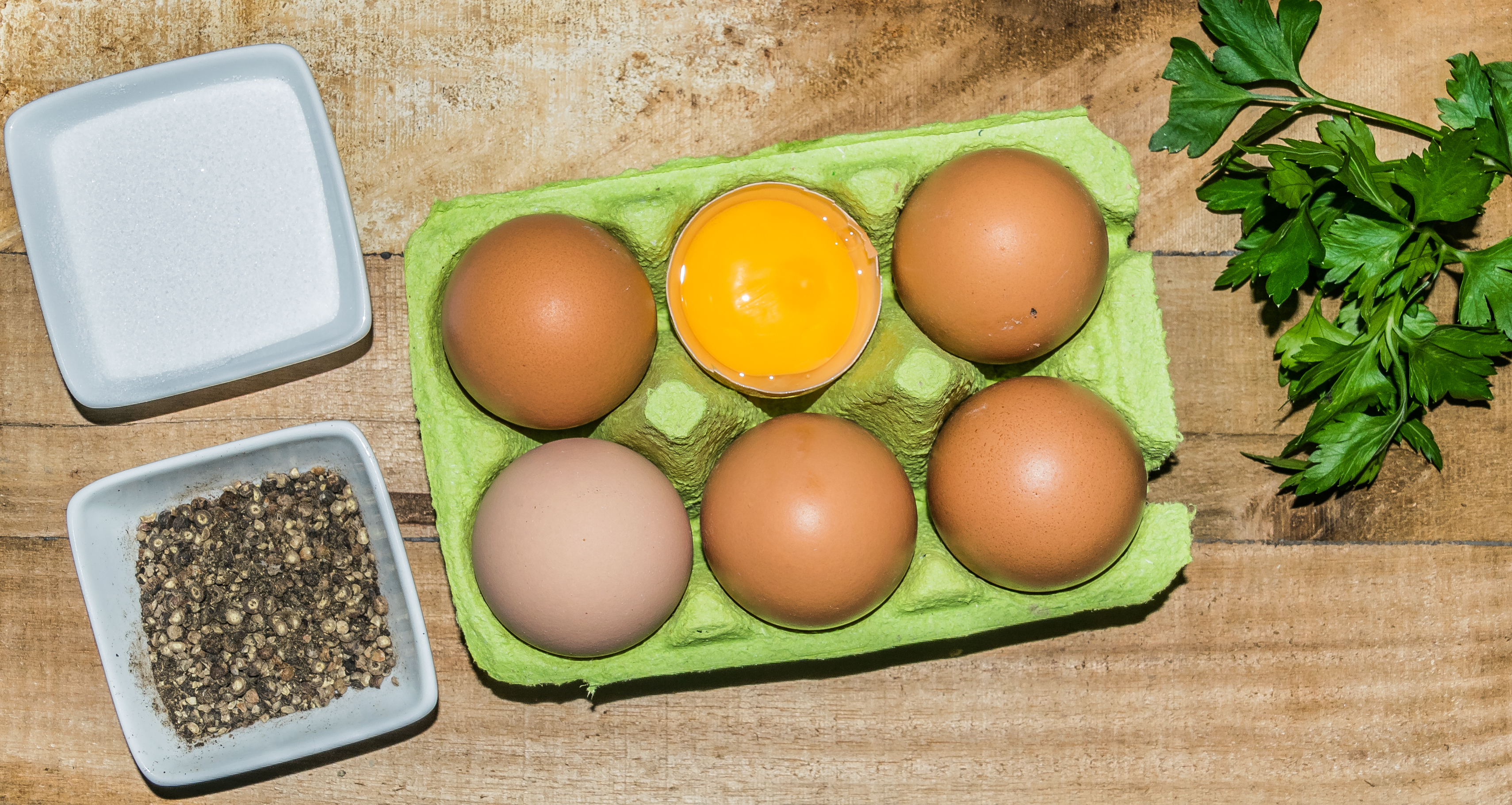 Fresh Farm Brown Eggs Tray (Large 30 Eggs)
